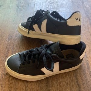 Veja Campo Easy Two-Tone Leather Sneakers, size 8